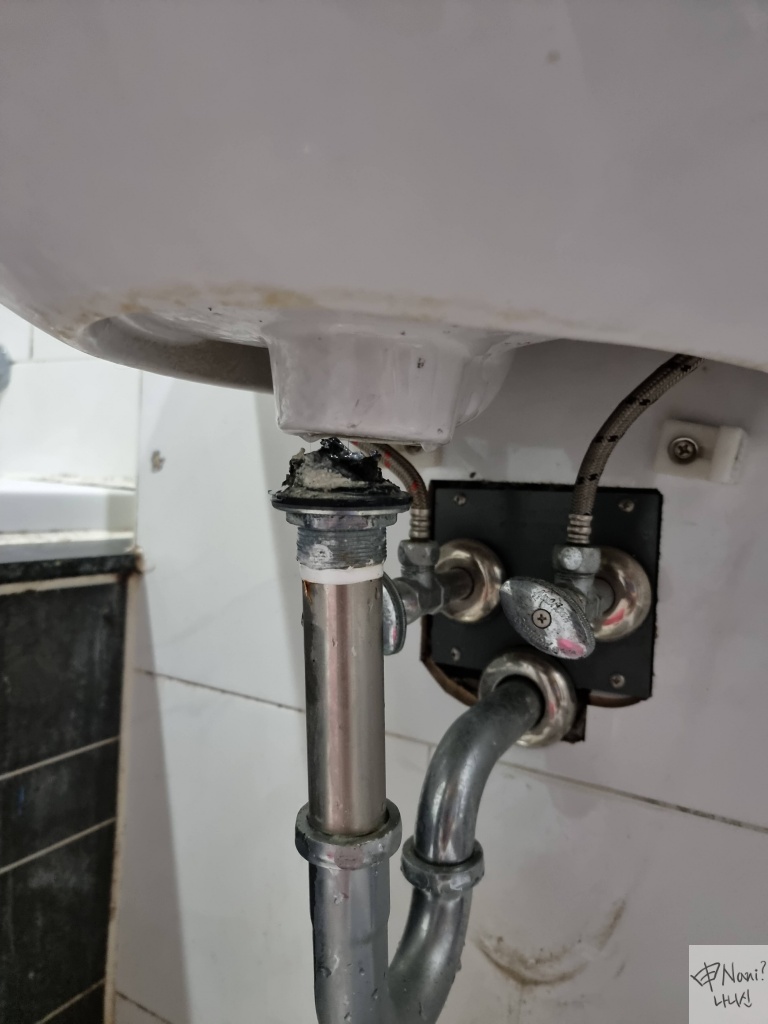 Broken Wash Basin Plumbing - 1